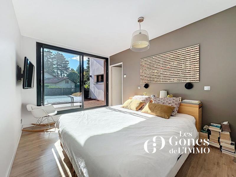 Villa - 165 m² - 6 pièces