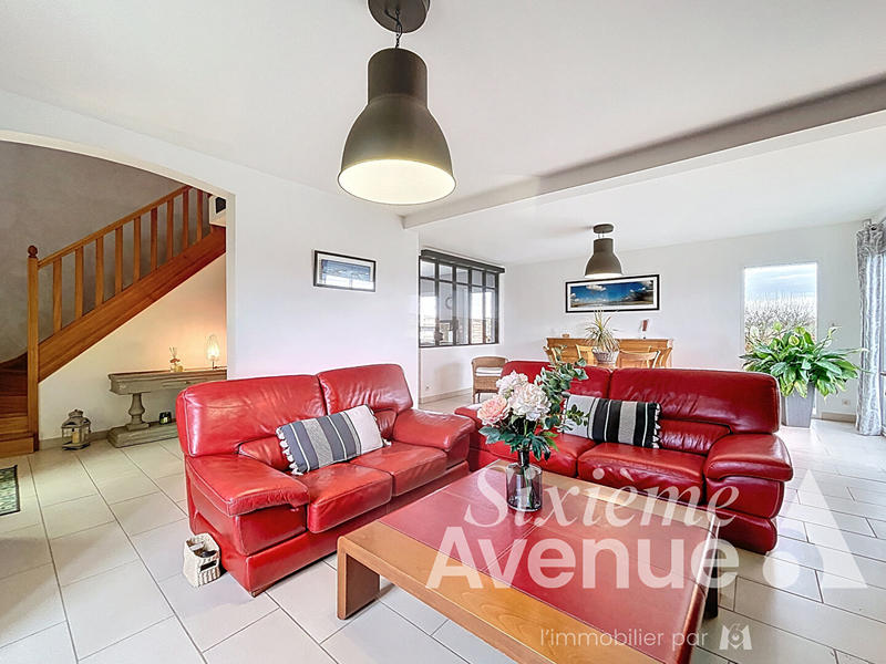 Maison - 143 m² - 6 pièces