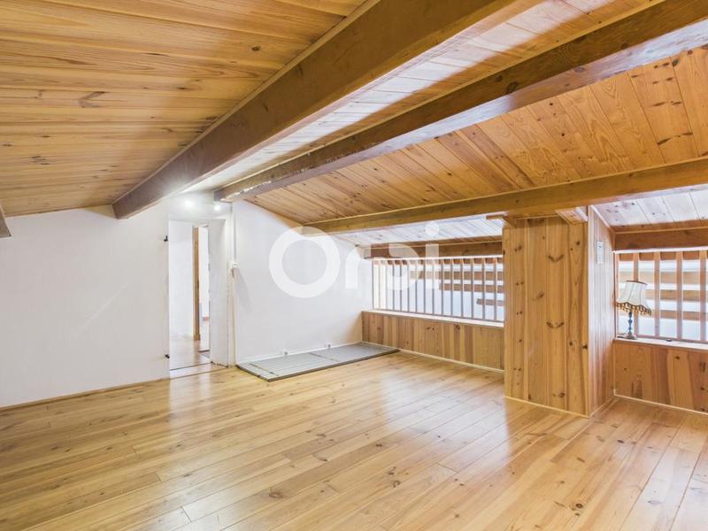 Maison - 336 m² - 11 pièces