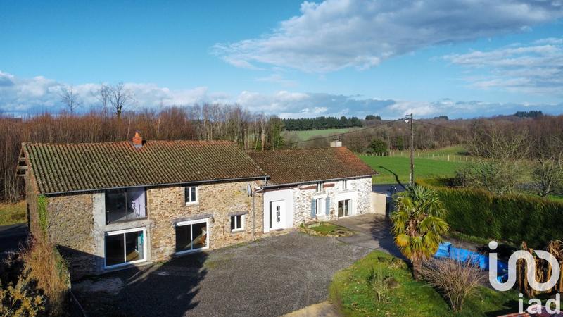 Maison - 220 m² - 5 pièces