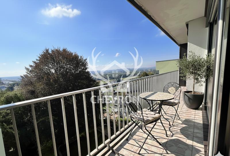 Appartement - 83 m² - 4 pièces