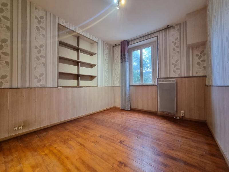 Maison - 111 m² - 6 pièces