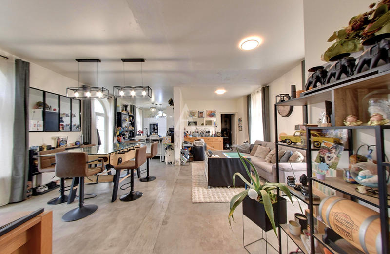 Maison - 172 m² - 6 pièces