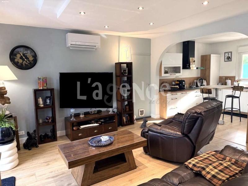 Maison - 110 m² - 6 pièces