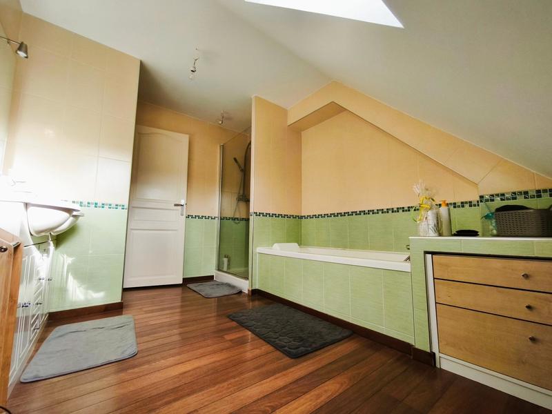 Maison - 118 m² - 4 pièces