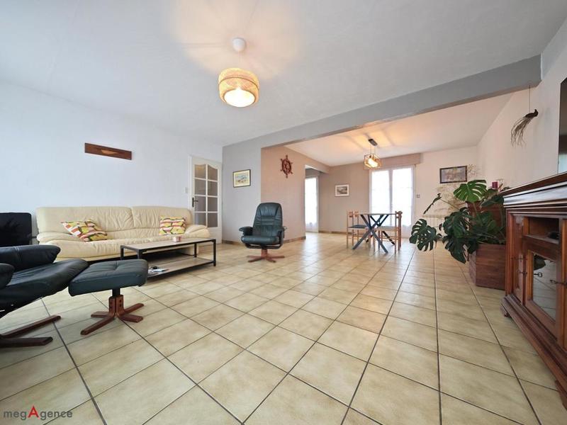 Maison - 138 m² - 5 pièces