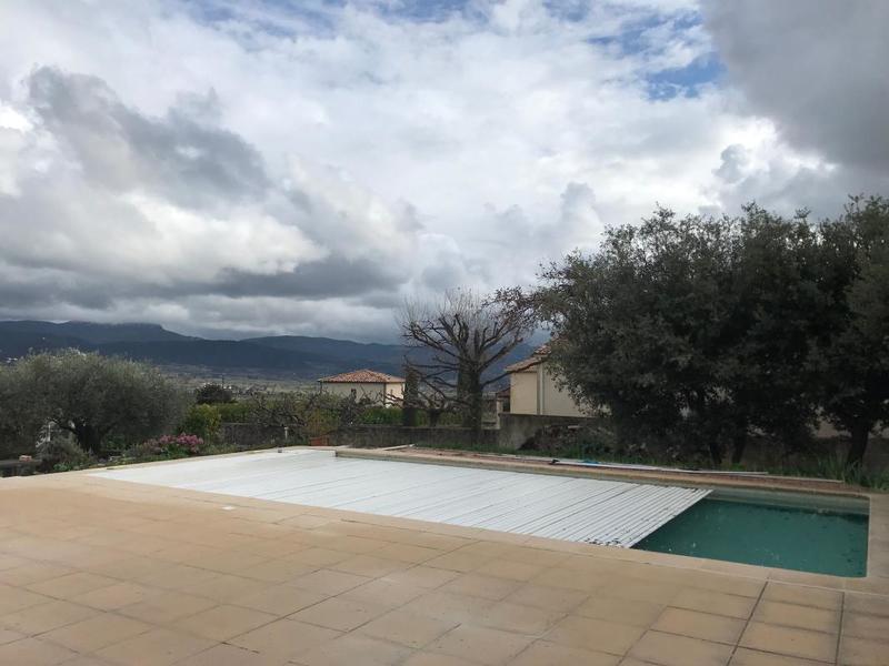 Villa - 180 m² - 5 pièces