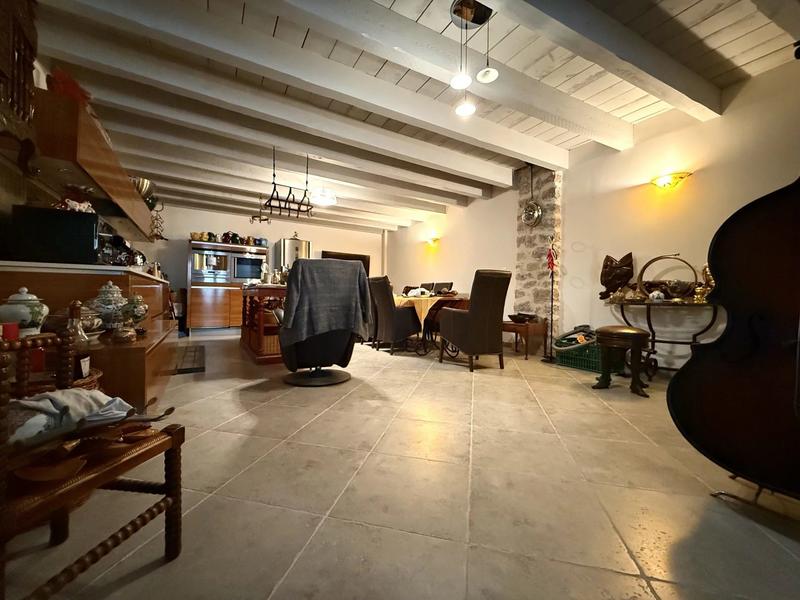 Appartement - 110 m² - 3 pièces