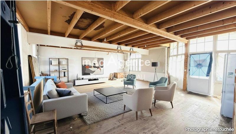 Maison - 205 m² - 6 pièces