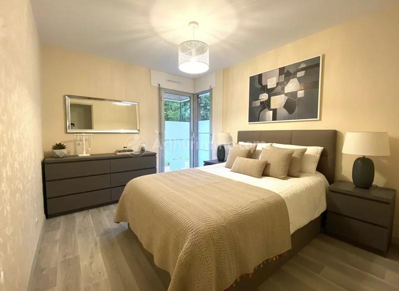 Appartement - 86 m² - 4 pièces