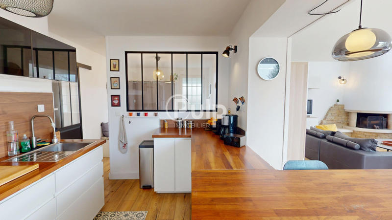 Maison - 122 m² - 6 pièces