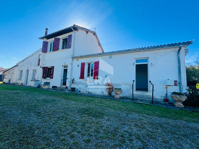 Maison - 183 m² - 11 pièces