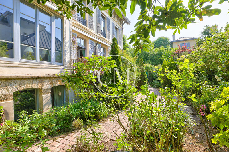 Appartement - 160 m² - 5 pièces