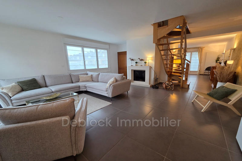 Maison - 138 m² - 1 pièce