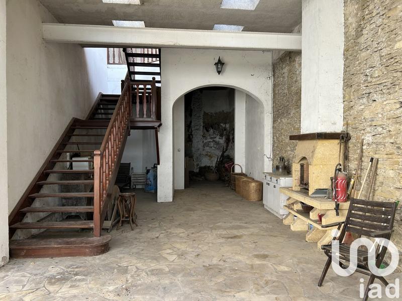 Maison de village - 318 m² - 10 pièces