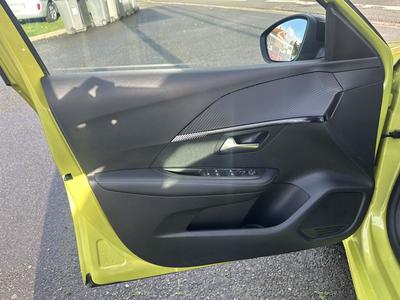 Peugeot 208 1.2 Turbo 100 Cv s&amp;S Style Bvm6 430 Kms !