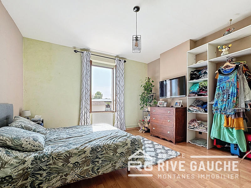 Maison - 258 m² - 10 pièces