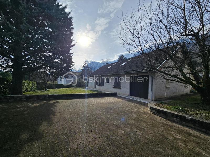 Maison - 150 m² - 8 pièces