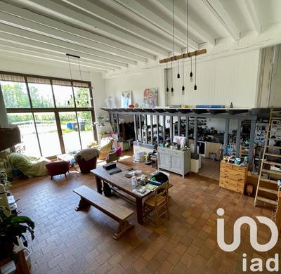 Maison - 355 m² - 12 pièces