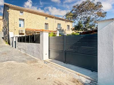 Maison - 200 m² - 7 pièces