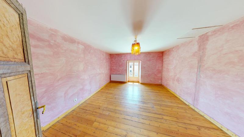 Maison - 200 m² - 7 pièces