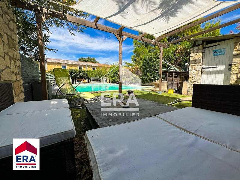 Maison - 355 m² - 10 pièces