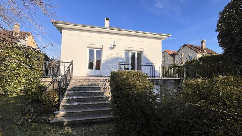 Maison - 163 m² - 6 pièces