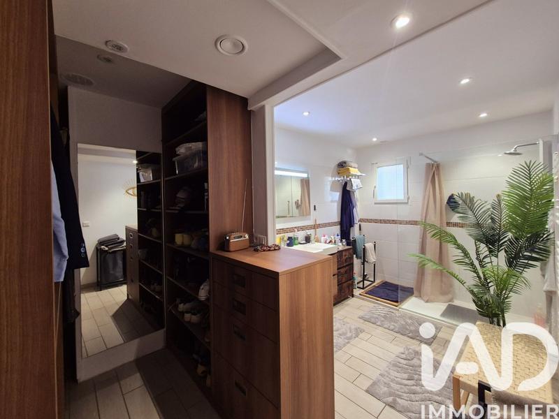 Maison - 180 m² - 5 pièces