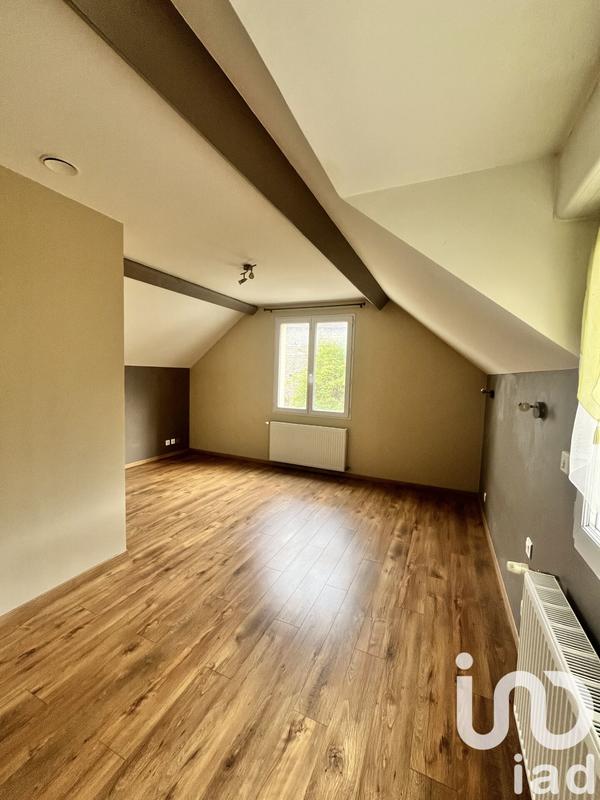 Maison - 215 m² - 6 pièces