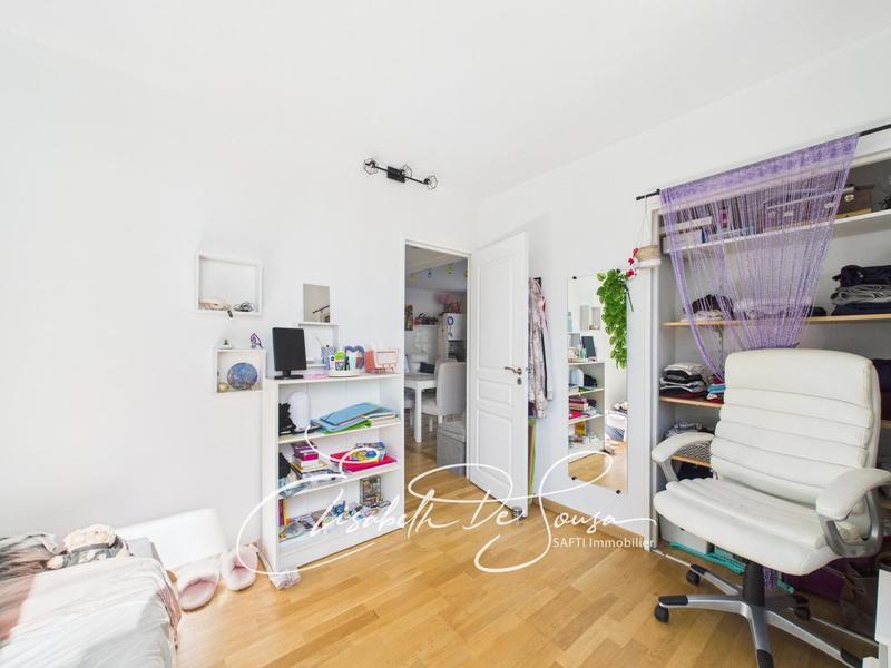 Appartement - 72 m² - 4 pièces