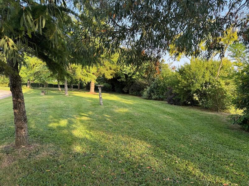 Maison - 216 m² - 7 pièces