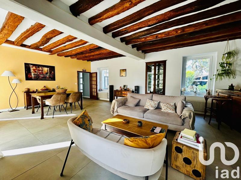 Maison - 224 m² - 6 pièces