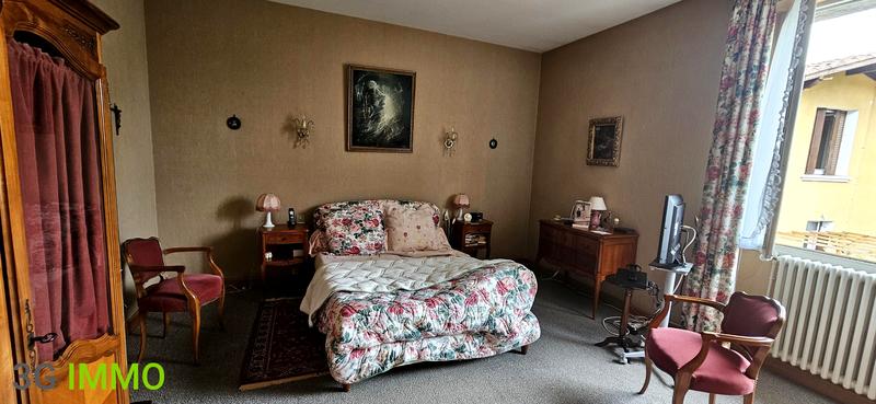 Maison - 304 m² - 10 pièces