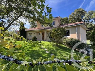 Maison - 144 m² - 6 pièces