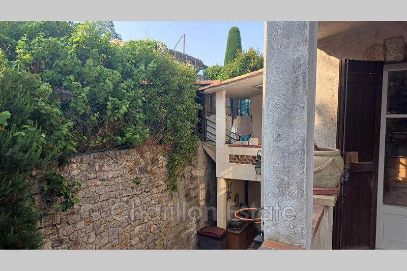 Maison - 236 m² - 8 pièces