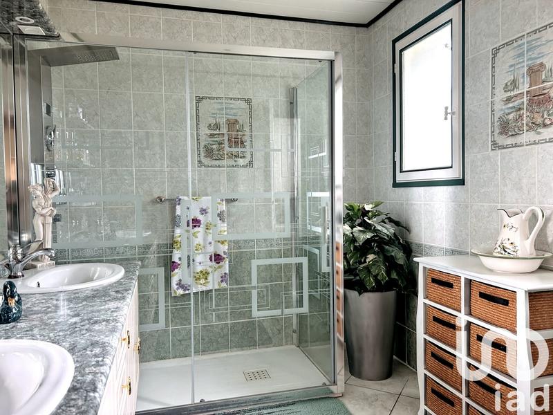 Maison - 170 m² - 7 pièces