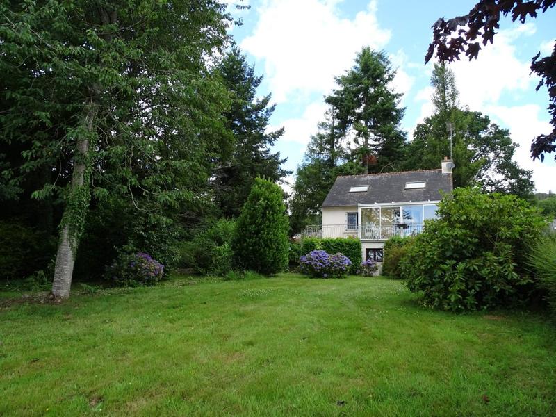 Maison - 61 m² - 6 pièces