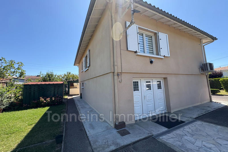 Maison - 90 m² - 5 pièces