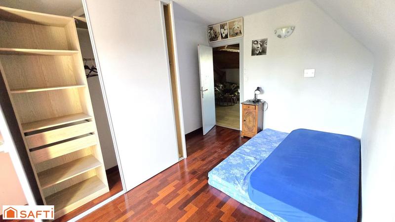 Maison - 200 m² - 9 pièces