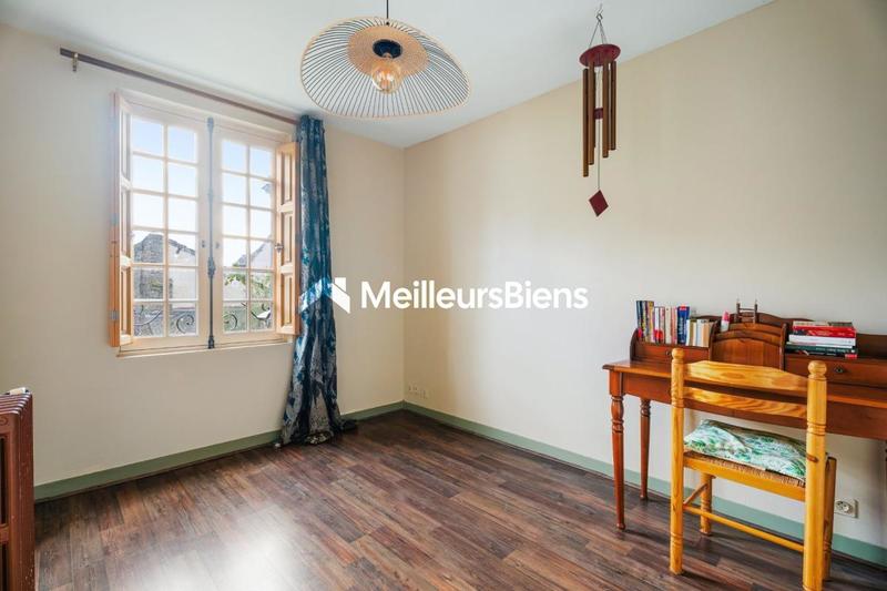 Maison de maîtres - 232 m² - 8 pièces