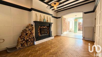 Maison - 242 m² - 10 pièces