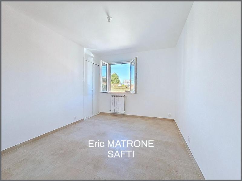 Appartement - 95 m² - 4 pièces