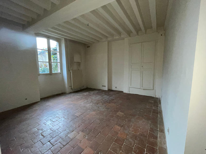 Maison - 305 m² - 8 pièces