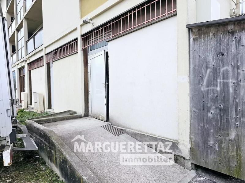 Local commercial - 170 m² - 170 pièces