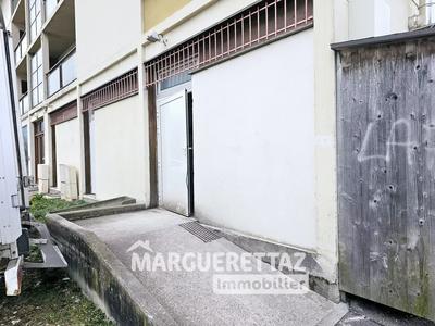 Local commercial - 170 m² - 170 pièces