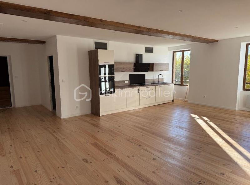 Appartement - 102 m² - 4 pièces