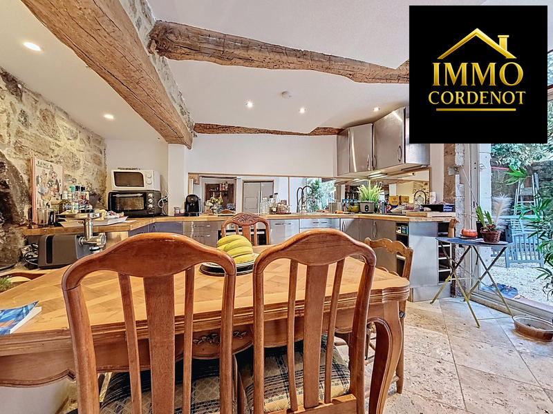 Maison ancienne - 145 m² - 6 pièces