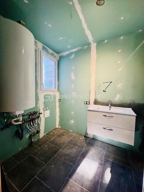 Maison - 98 m² - 6 pièces