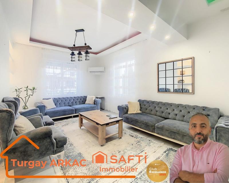 Maison - 236 m² - 8 pièces