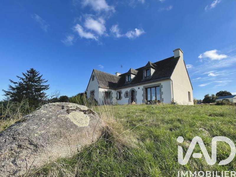 Maison - 181 m² - 8 pièces